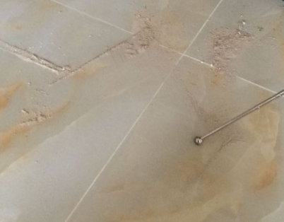 铜仁瓷砖空鼓维修公司分享粘合剂选择不当在瓷砖铺贴过程中可能导致以下问题
